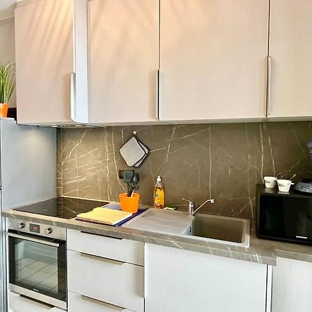 Le Nid D'Erlon - Reims Appartement Buitenkant foto