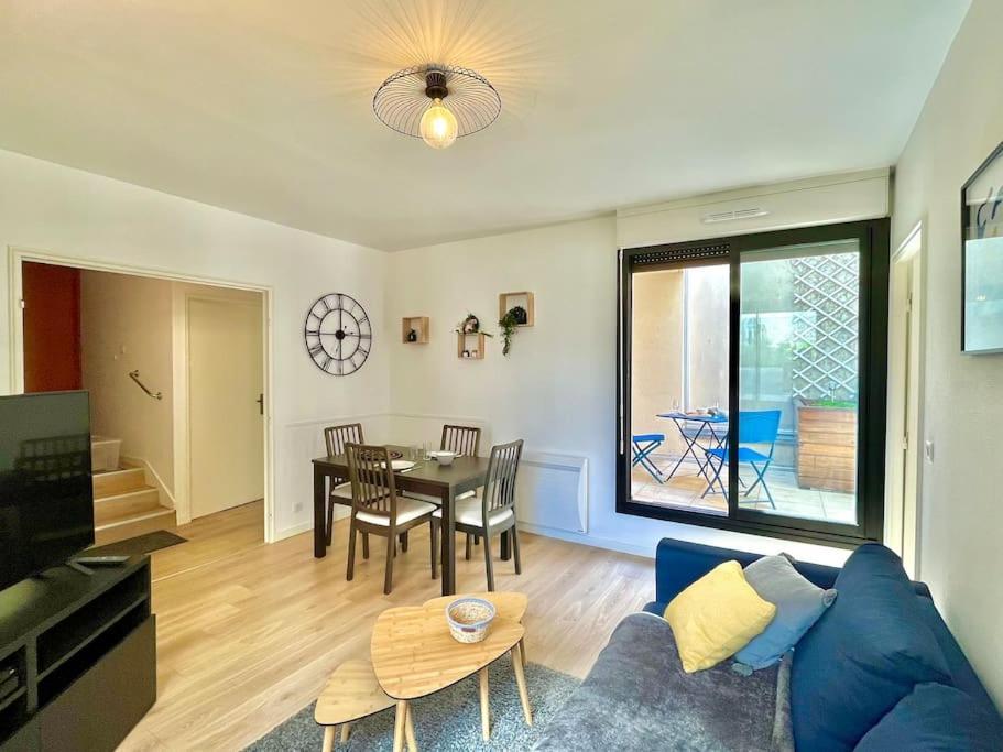 Le Nid D'Erlon - Reims Appartement Buitenkant foto